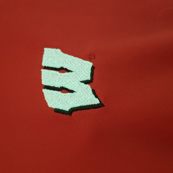 Wisconsin Badgers Lambeau Field CB Dry Tec in a size XL. - Picture 3 of 7
